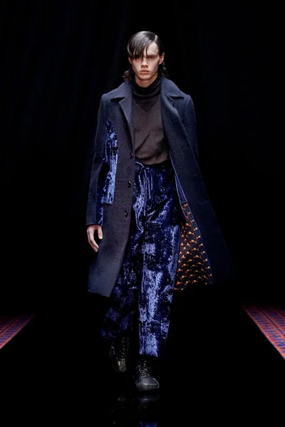 Look 51